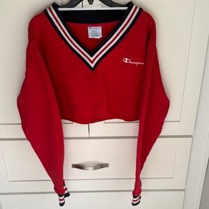 Champion V-Neck Red Cropped Sweatshirt